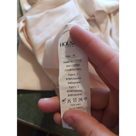 NWOT House of CB Aliza Blush Satin Cross Over Bodysuit sz Medium - Picture 4 of 6